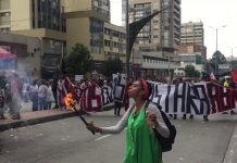 VIDEO Colombia se paró – Poema ¿Quién responde?